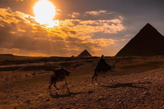 Top Attractions Tour in Giza Pyramids And Horse carriage With panoramic view - Khufu, the Great Pyramid, and the first look
