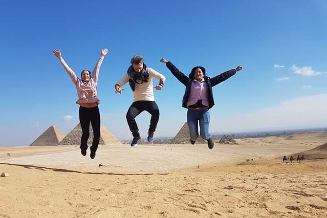 Tour in Pyramids, Ride Camel or Horse With Lunch - Choosing a camel or horse for 20 to 25 minutes