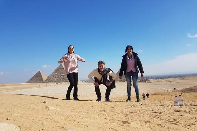 Tour in Pyramids, Ride Camel or Horse With Lunch - Seeing the Great Sphinx up close