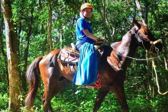 Tulum Jungle Horseback Ride + Cenote Dip & Traditional Lunch - Regional lunch after the ride
