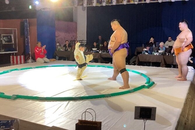 Up-Close Sumo Experience at Ochi Stable: Wear Kimono in Osaka - Kimono photos in the Ochiizumi Room