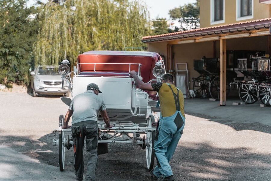 Vienna: Secrets of the Fiaker & Horse-Drawn Carriage Ride - The carriage ride from Simmering to central Vienna
