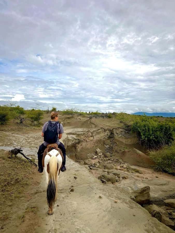 Villavieja: Tatacoa Desert Horseback Riding Tour - Riding out from Villavieja into Tatacoa