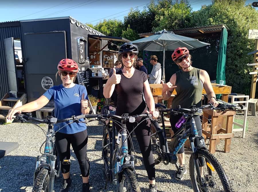 Wānaka And Hāwea: Trail Ride on Bike or E-Bike - Following the Hāwea River to Albert Town