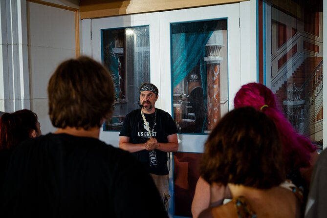Wraiths of the West Texas Wind: El Paso Ghost Tour - Tragedy, hauntings, and the darkest stops