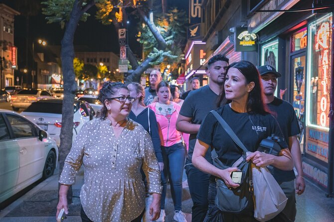 Wraiths of the West Texas Wind: El Paso Ghost Tour - How the guides shape the experience